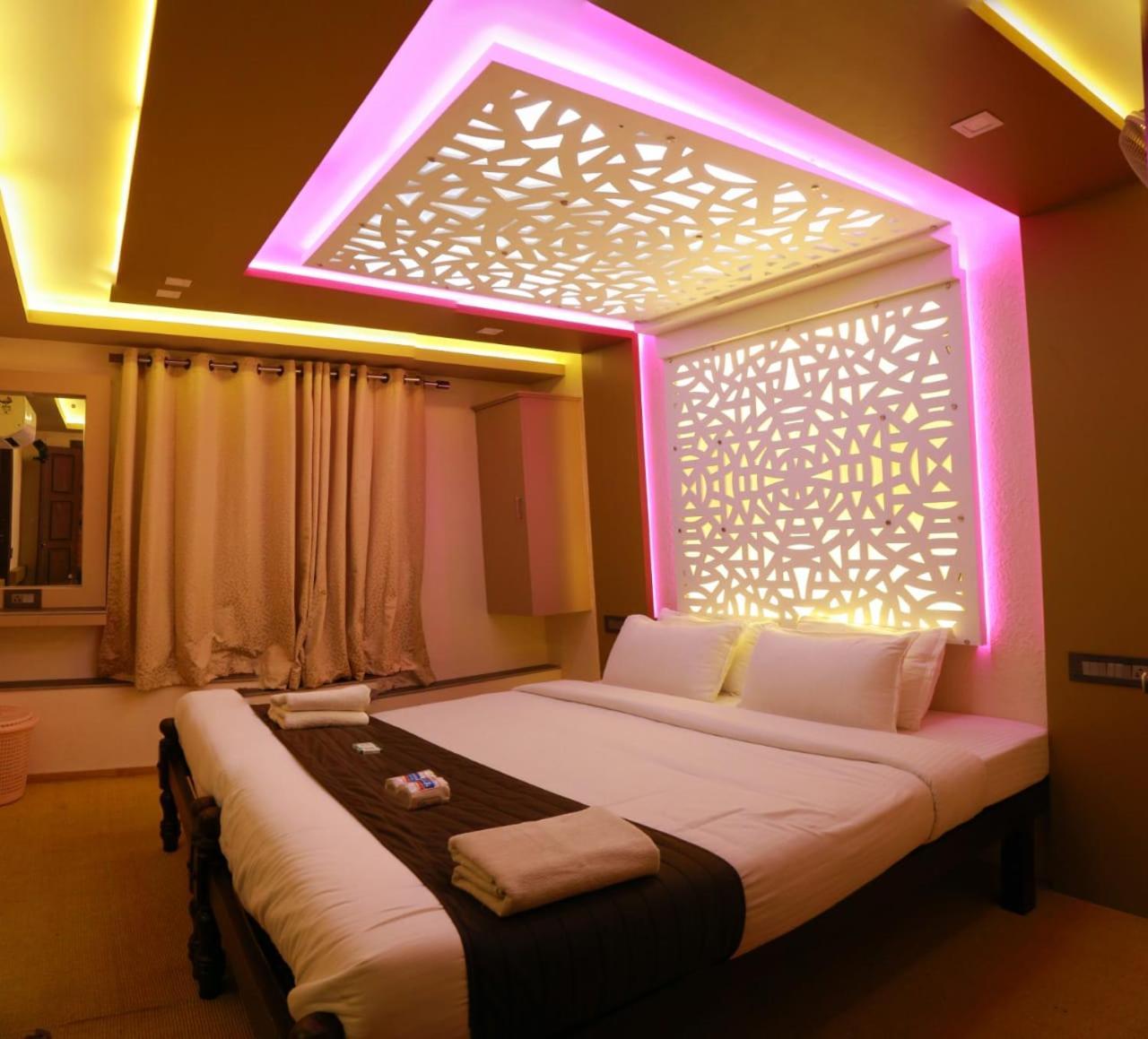 Cosy Premium Houseboats Hotel Alappuzha Exterior foto