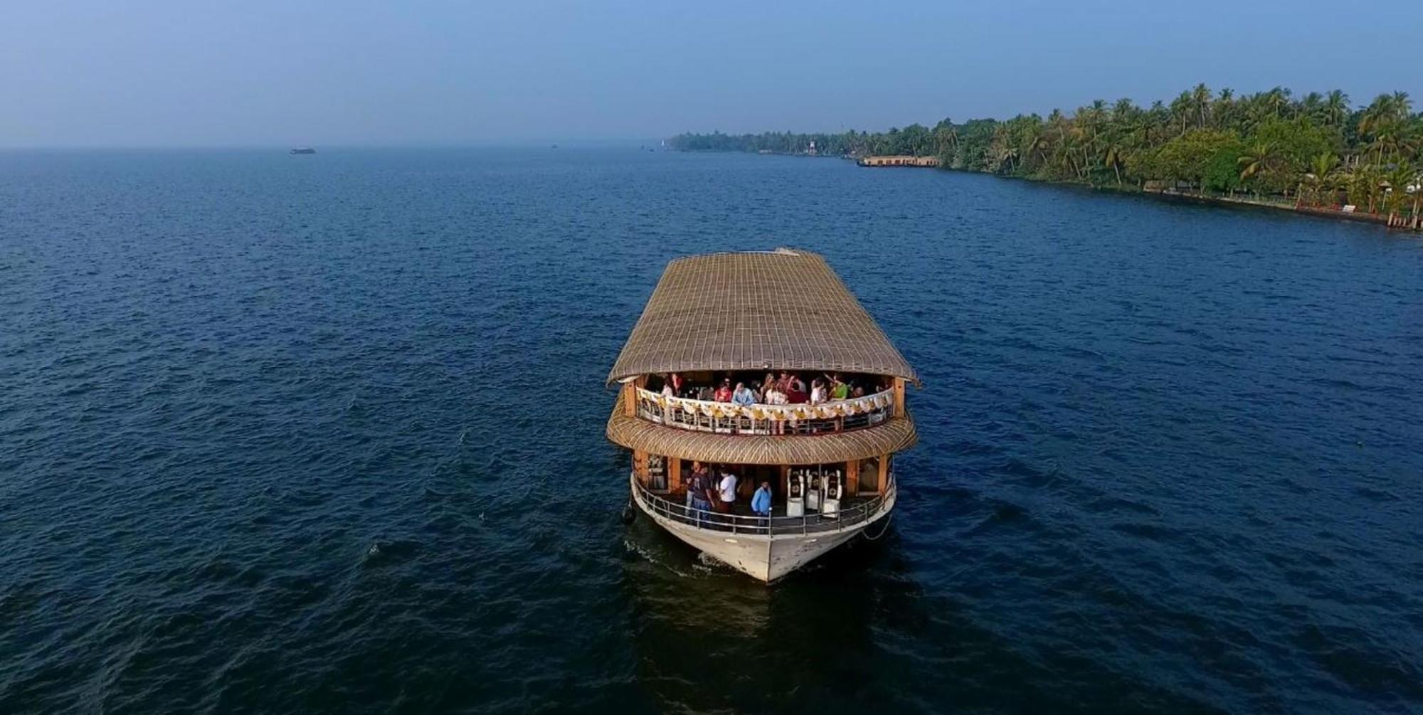 Cosy Premium Houseboats Hotel Alappuzha Exterior foto