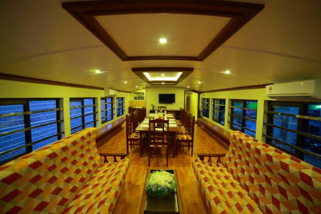 Cosy Premium Houseboats Hotel Alappuzha Exterior foto