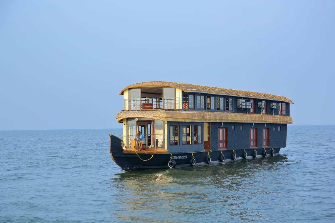 Cosy Premium Houseboats Hotel Alappuzha Exterior foto