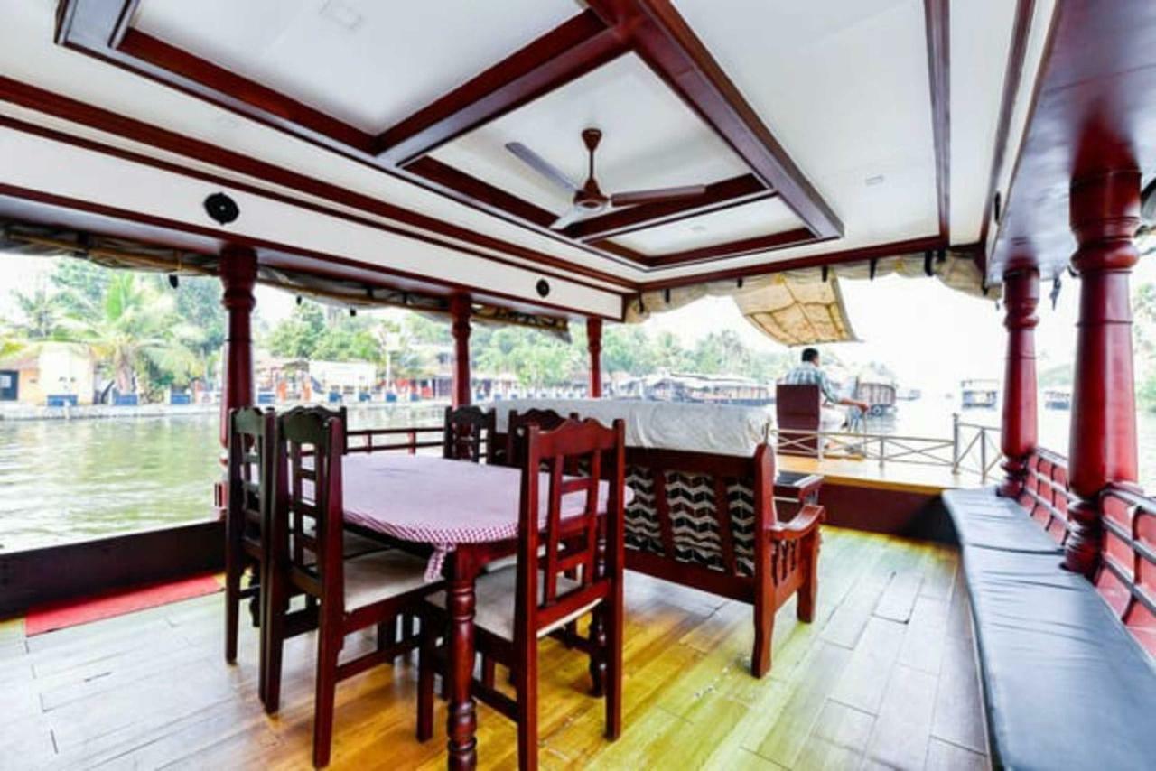 Cosy Premium Houseboats Hotel Alappuzha Exterior foto