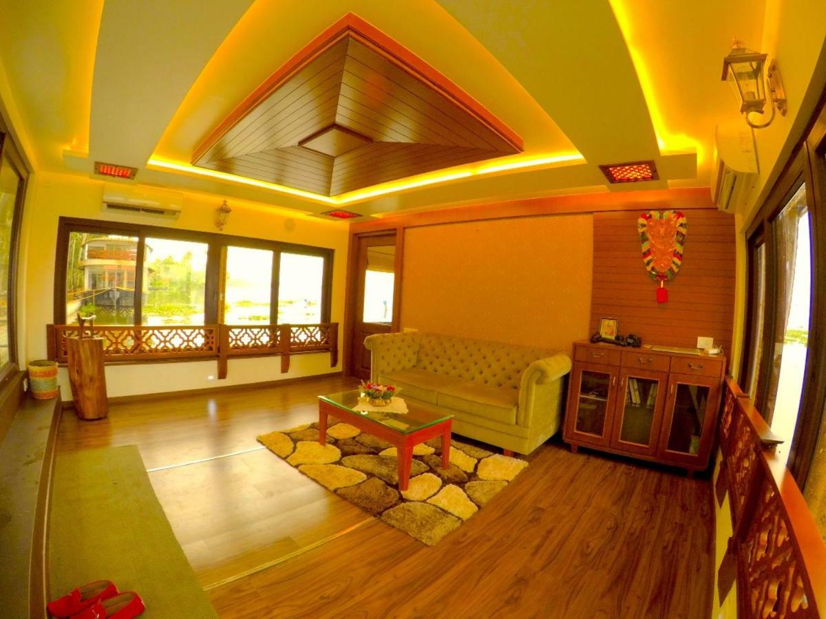 Cosy Premium Houseboats Hotel Alappuzha Exterior foto