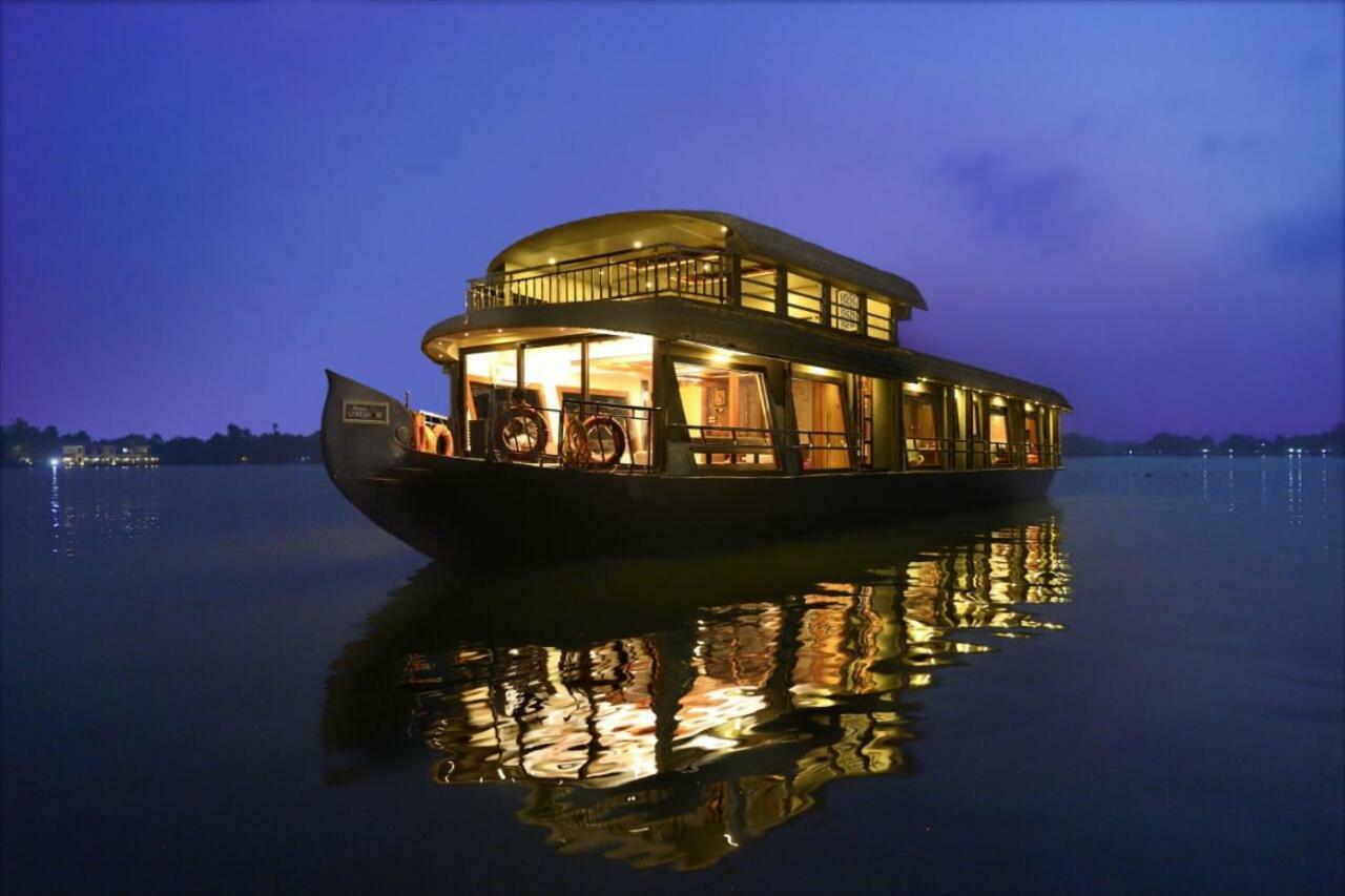 Cosy Premium Houseboats Hotel Alappuzha Exterior foto